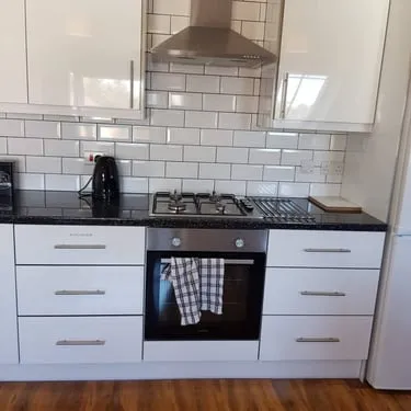 Raymond Gray project — construction, finishing, and specialist craftsmanship example 38 of 38