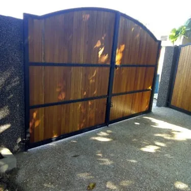Raymond Gray project — construction, finishing, and specialist craftsmanship example 4 of 38