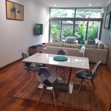 Raymond Gray project — construction, finishing, and specialist craftsmanship example 6 of 38